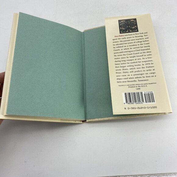 A Different Kind Of Christmas by Alex Haley 1988 First Edition Hardcover DJ - Picture 12 of 15